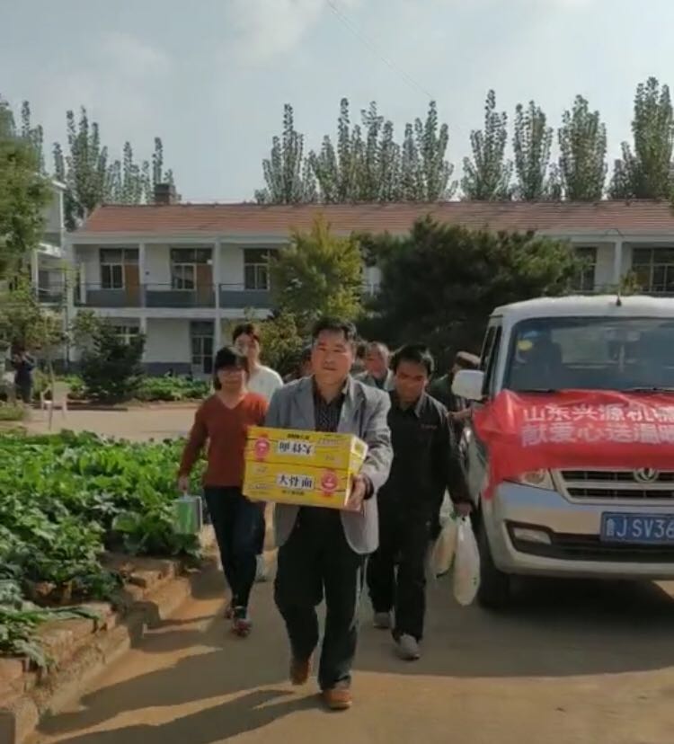 山東興源機(jī)械有限公司|起重機(jī)|行車|山東興源機(jī)械|單梁起重機(jī)|電動葫蘆|起重配件|qdtwky.com|xyqzj|xyqzj.com|興源起重機(jī)|興源|起重機(jī)行車|起重設(shè)備|起重機(jī)械